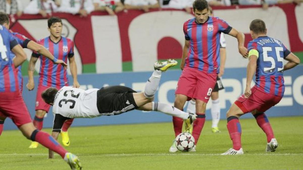 Steaua s-a calificat în grupele Ligii Campionilor, după 2-2 la Varşovia cu Legia