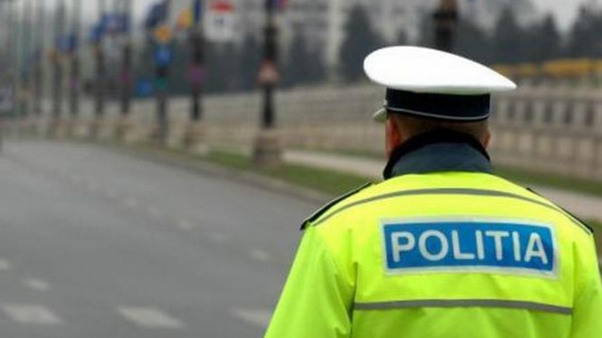 Un poliţist din Piteşti a fost bătut cu un levier de mai mulţi bărbaţi. Cum a izbucnit totul