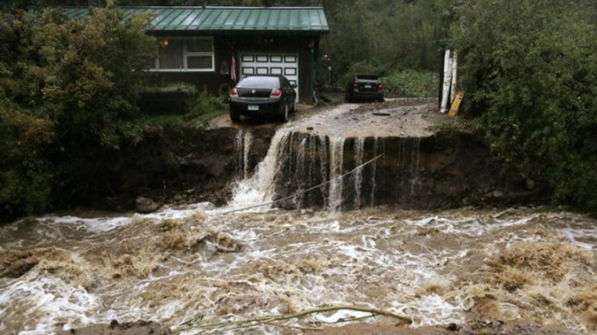 Stare de urgenţă în Colorado. Ploile torenţiale şi inundaţiile fac ravagii. Cel puţin trei oameni au murit