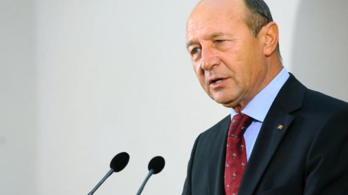 UPDATE Preşedintele Traian Băsescu, huiduit la Ţebea