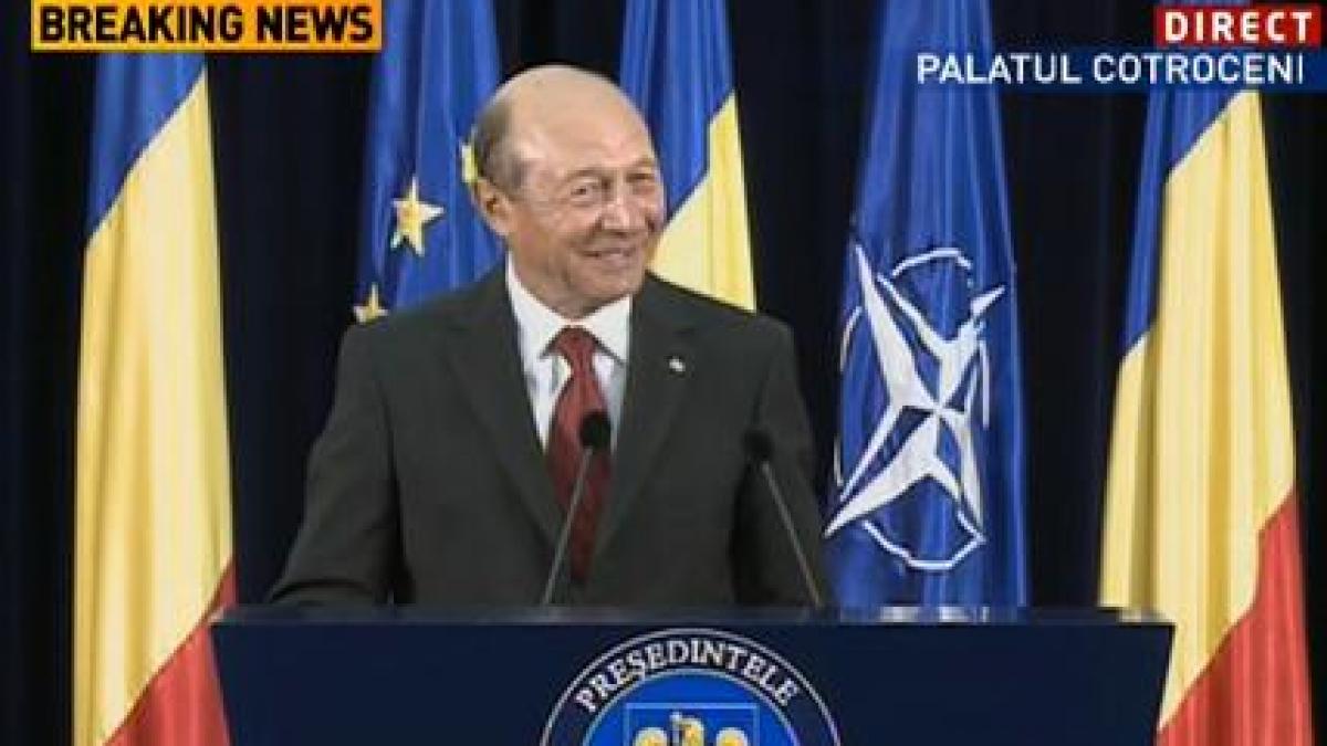 Băsescu, despre motivul pentru care nu a sesizat CC în privinţa privatizărilor când era în opoziţie: „Nu aveam atâta minte”