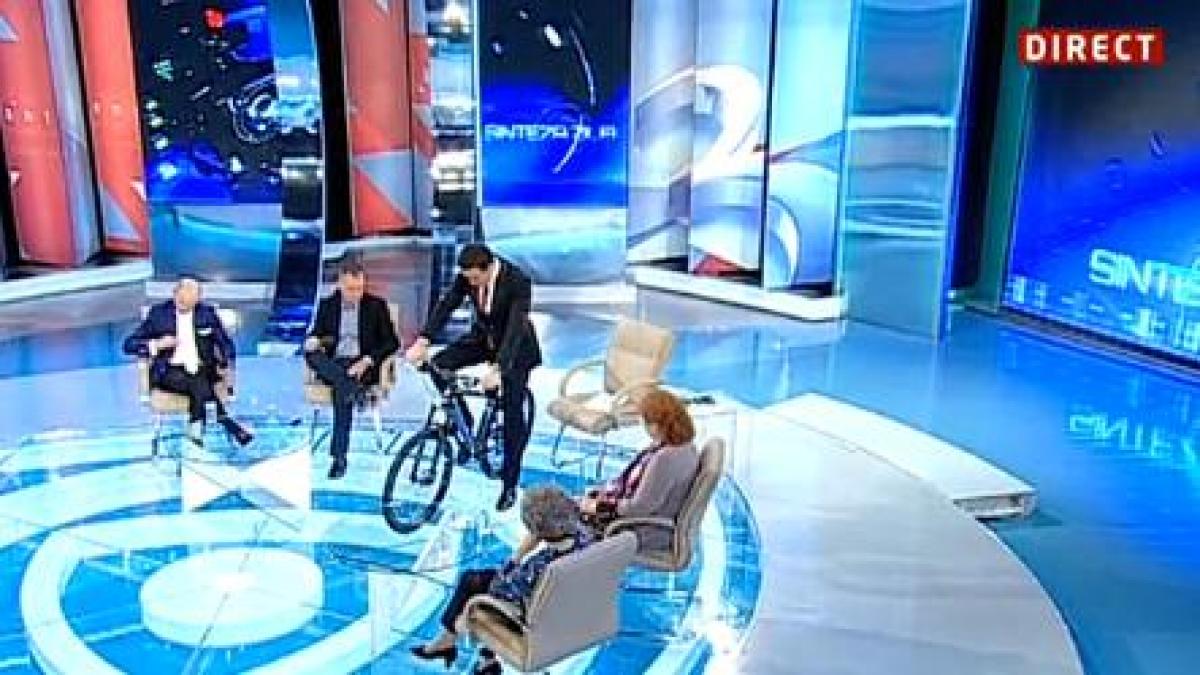 Mihai Gâdea, pe bicicletă la Sinteza Zilei