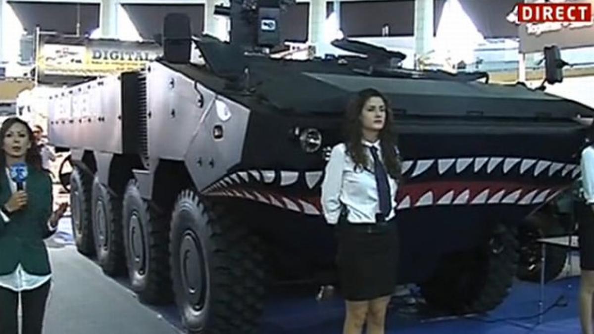 Expoziţie militară cu demonstraţii, la Bucureşti. Vedeţi imagini de la eveniment