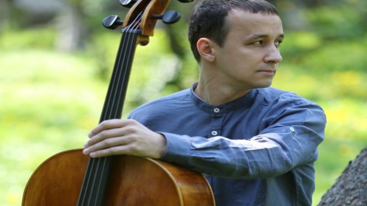 Violoncelistul RĂZVAN SUMA revine pe scenele din 13 oraşe din România, într-un turneu extraordinar alături de pianistul spaniol JOSU OKIÑENA