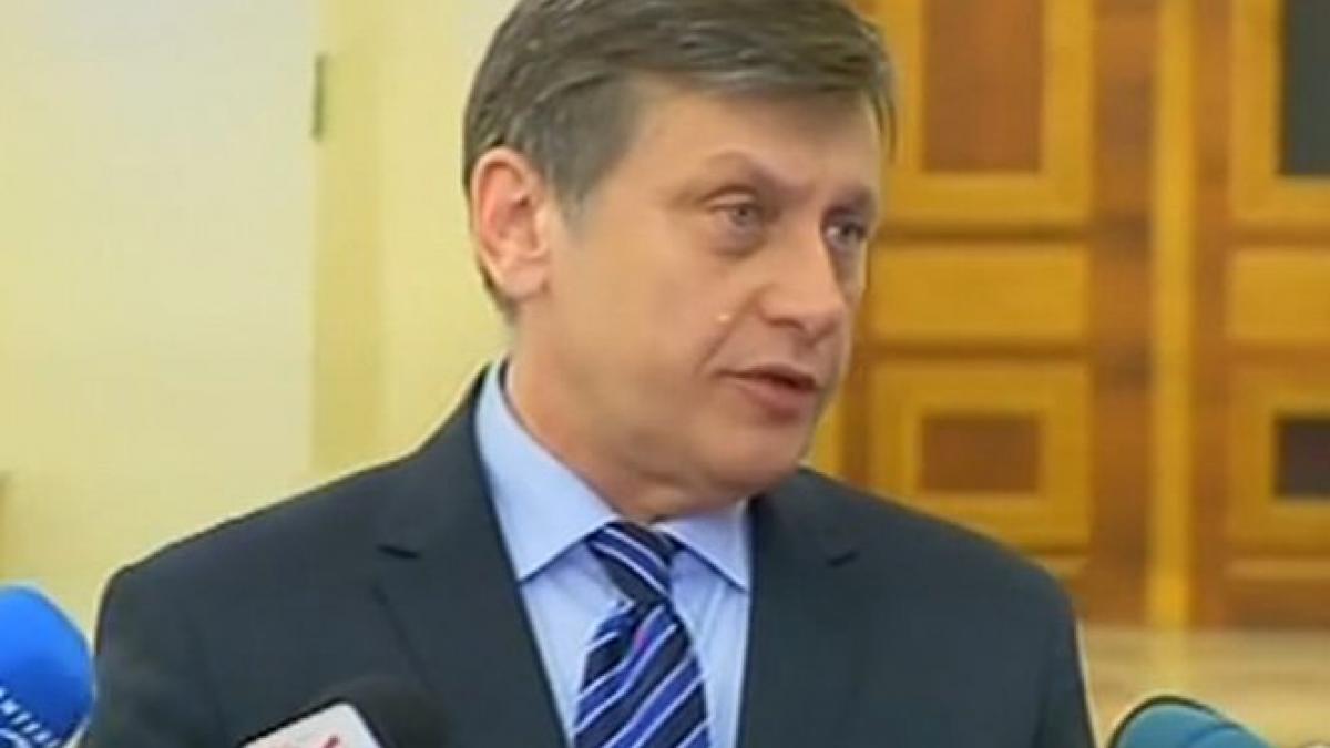 Ce spune Antonescu despre posibilitatea ca Băsescu să ceară înapoi lunile în care a fost suspendat