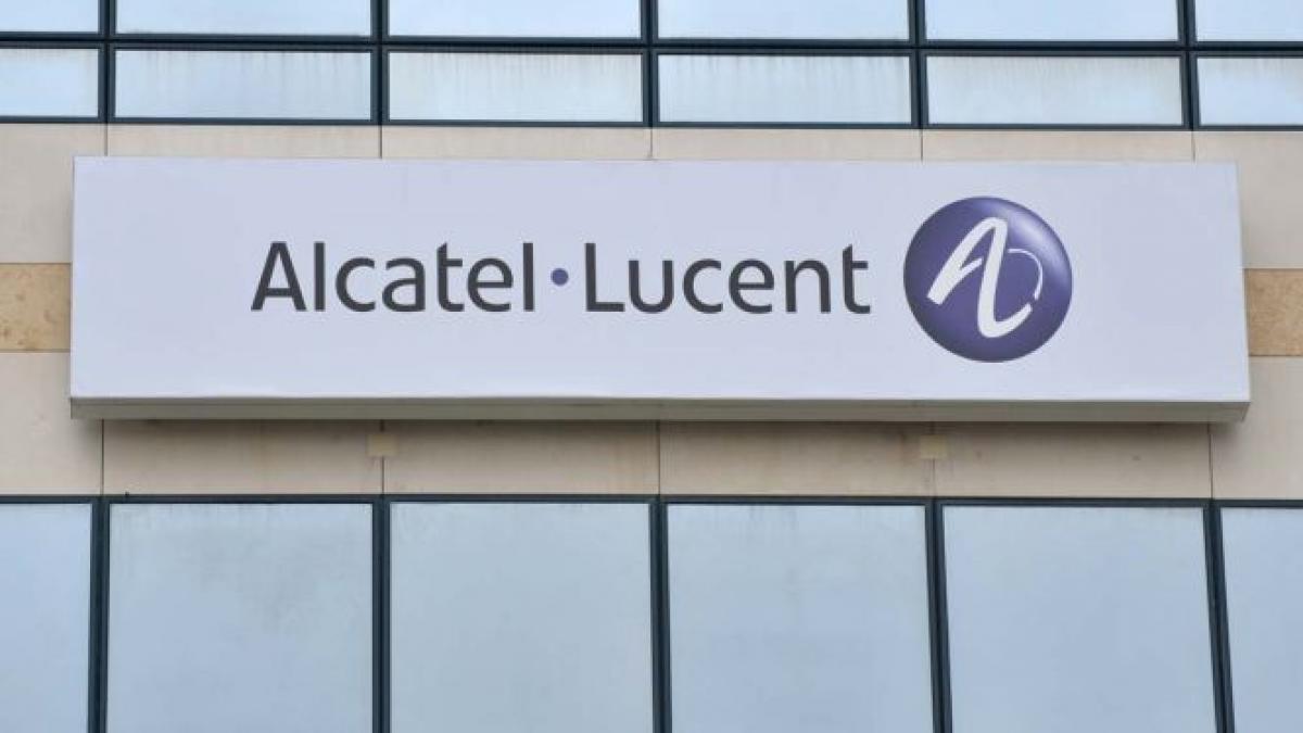 Alcatel-Lucent ar putea concedia 10.000 de angajaţi pentru a reveni pe profit