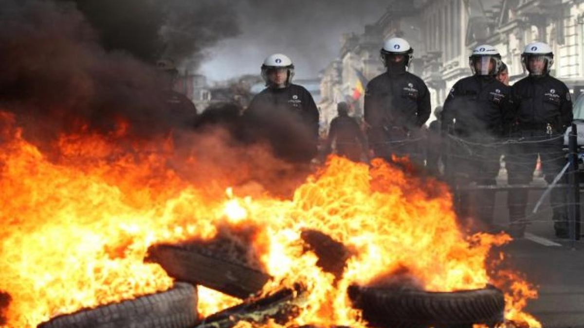 Protest al pompierilor din Belgia. Câteva străzi din Bruxelles au fost blocate