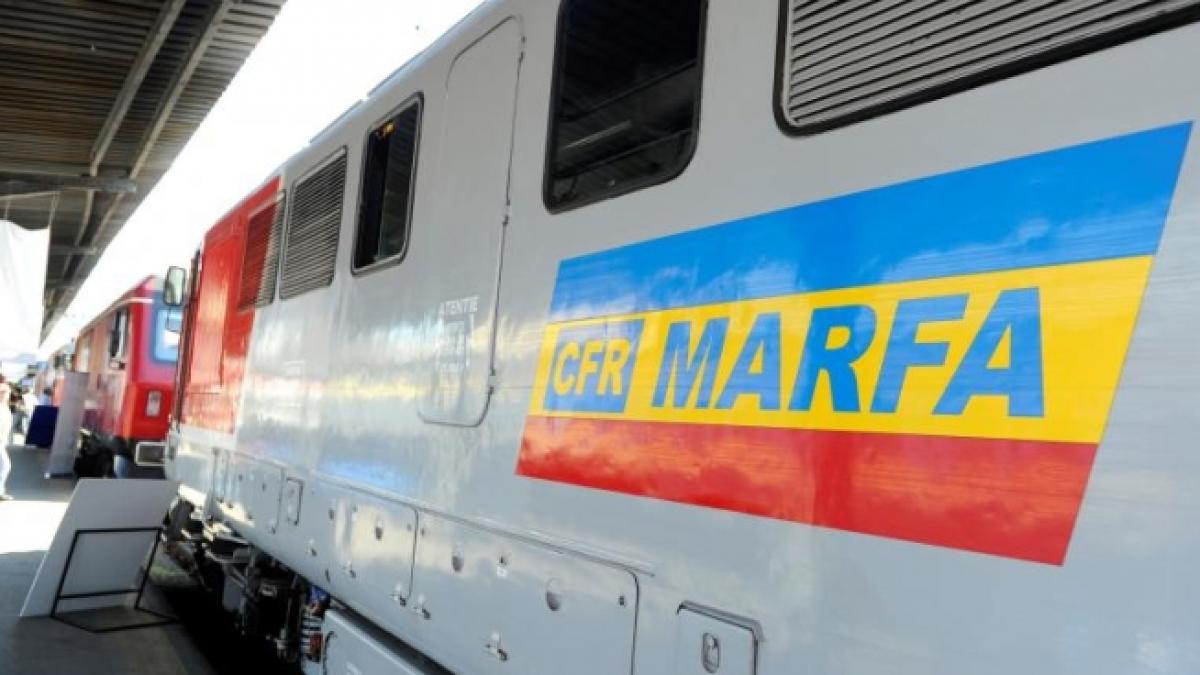 Income: Privatizarea CFR Marfă a rămas ca-n tren