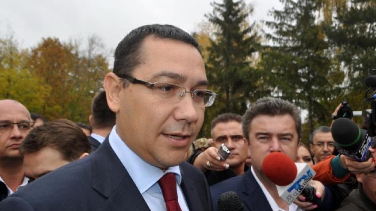 Ponta: Este ruşinos că România încă mai are drumuri naţionale de pământ