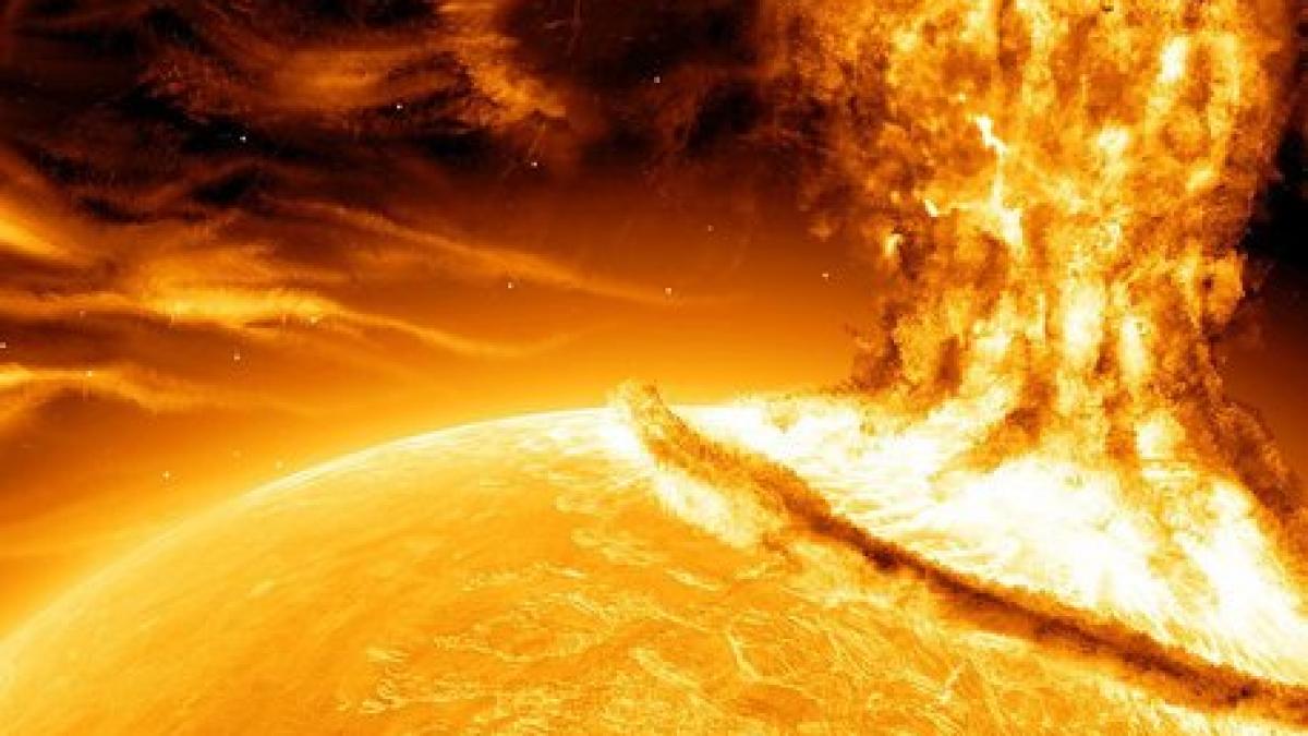 Cea mai mare stea cunoscută din univers se pregăteşte să explodeze! Are un diametru de 3.000 de ori mai mare decât cel al Soarelui