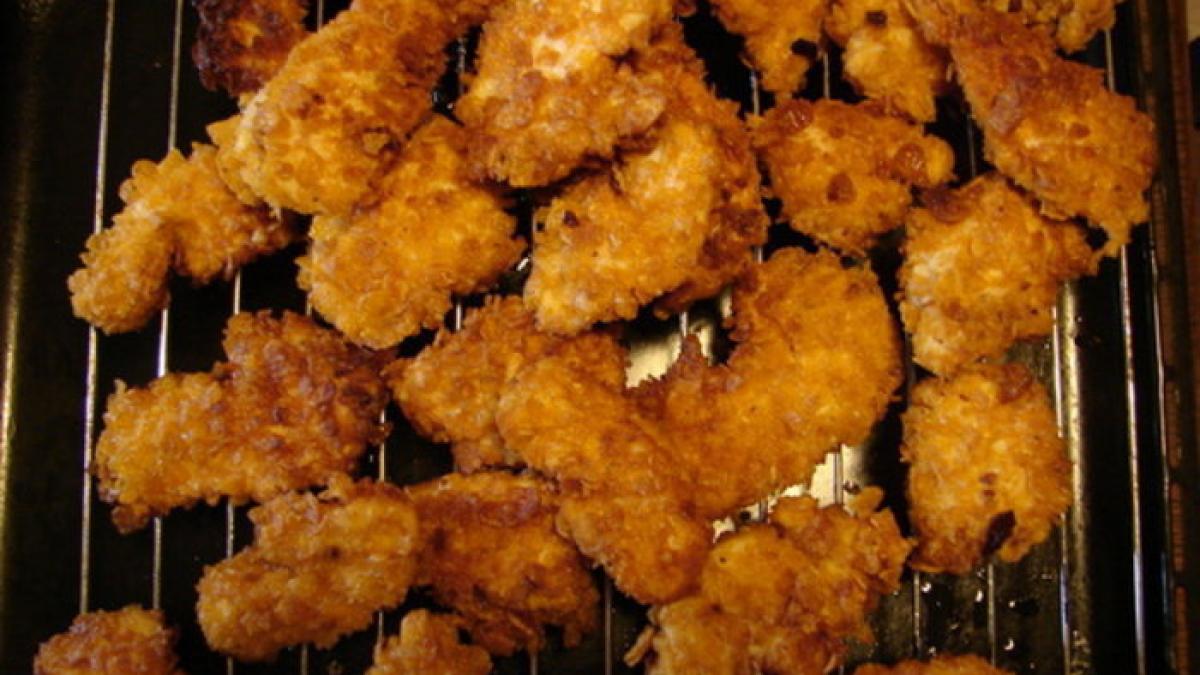 Studiu făcut în SUA: ce conţin de fapt &quot;delicioasele&quot; nuggets de pui