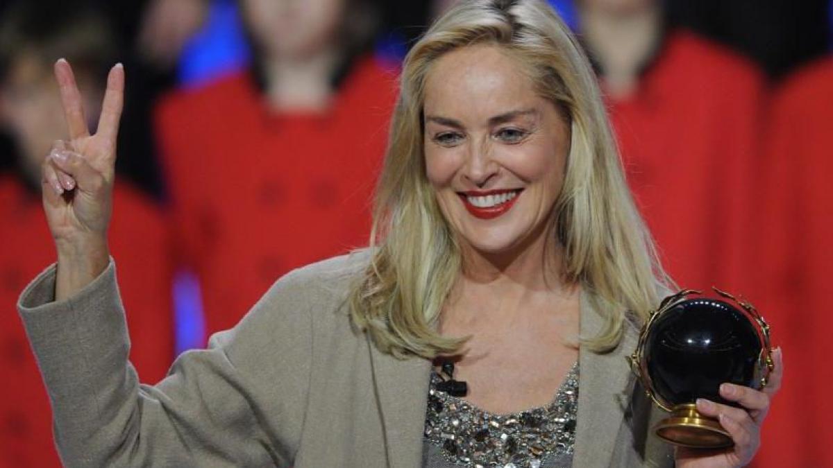 Sharon Stone a fost premiată la Varşovia de laureaţii Nobelului pentru Pace, pentru lupta împotriva SIDA