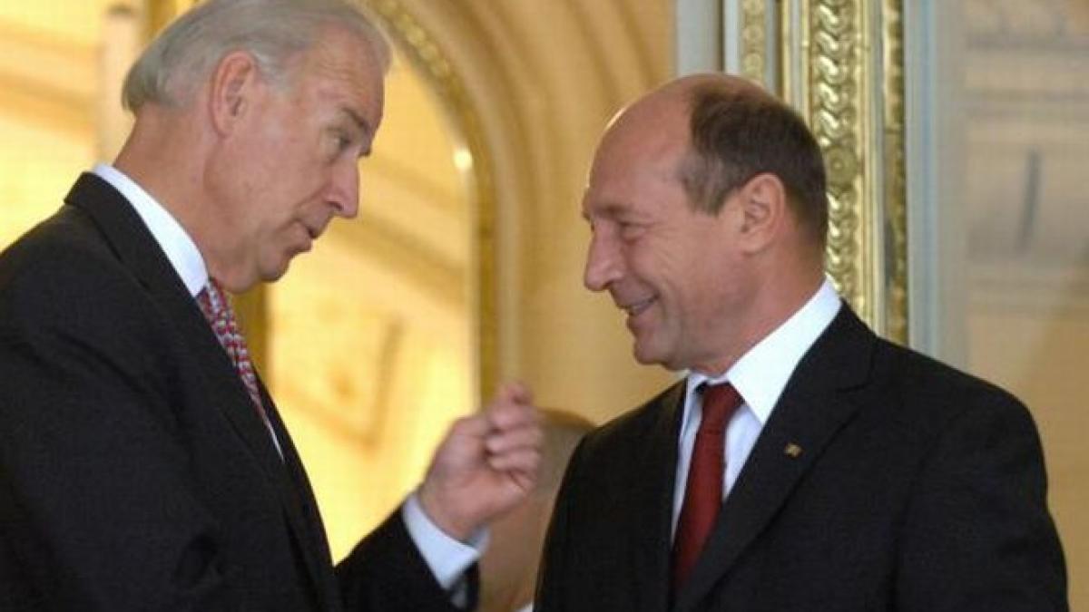 Traian Băsescu a discutat prin telefon cu Joseph Biden. Vedeţi ce teme au abordat cei doi oficiali