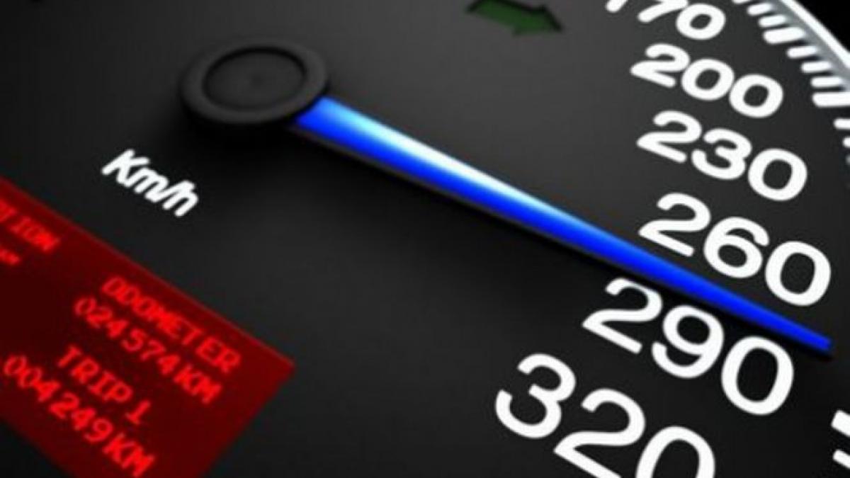  203 km/h pe Autostrada Transilvania. Tânărul avea permis de conducere din luna iunie