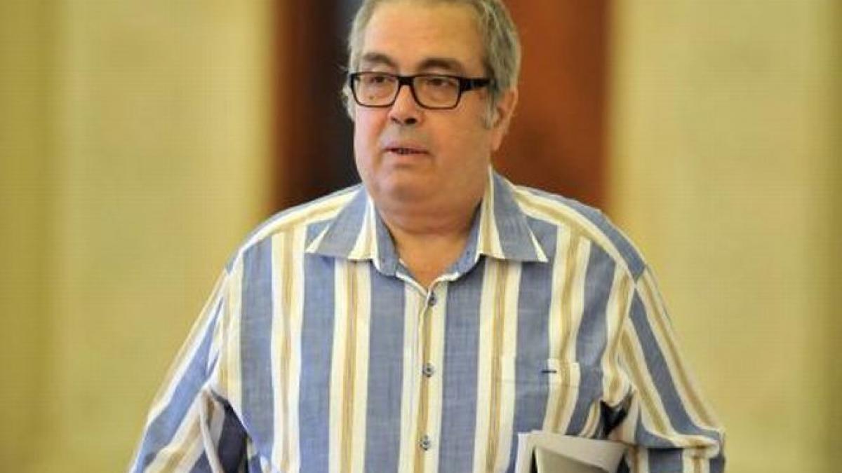 Deputatul Stanciu Anghel, trimis în judecată. Este acuzat că şi-a angajat fiul şi nora la biroul său parlamentar din Iaşi