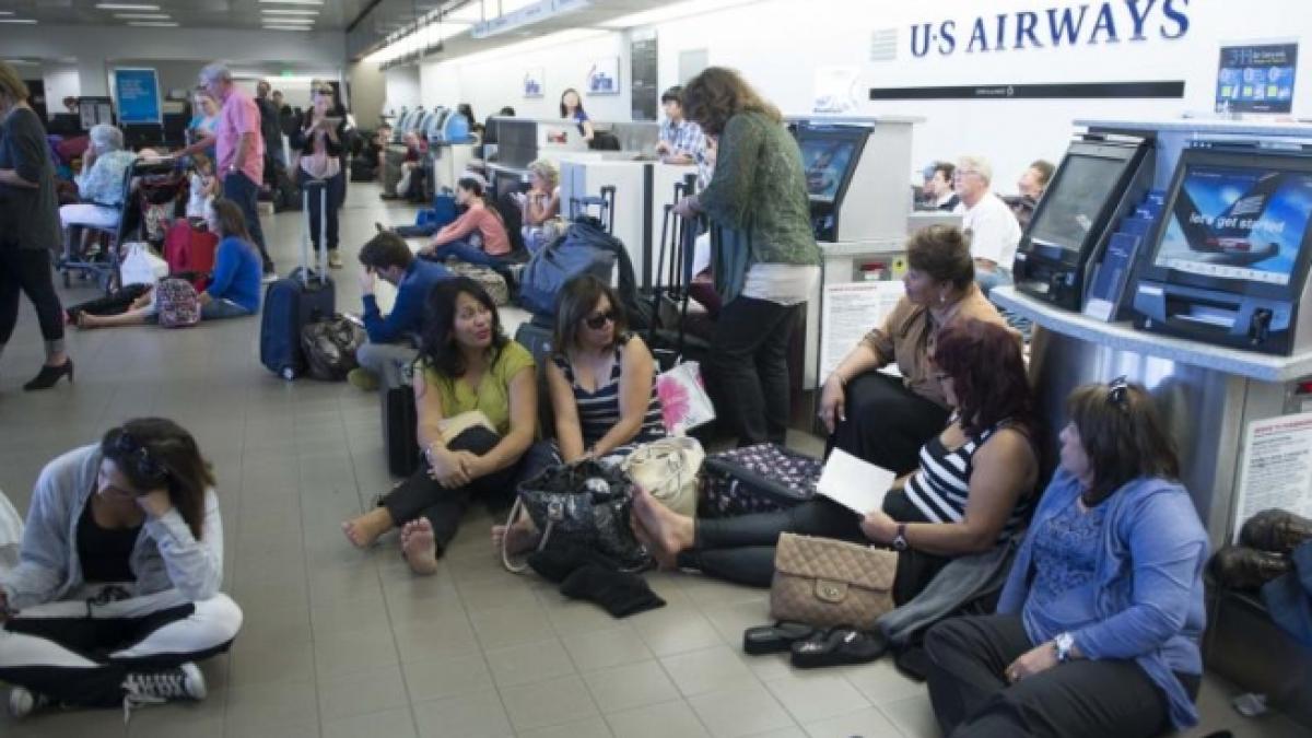 Atacatorul de pe aeroportul Los Angeles ar fi acţionat SINGUR