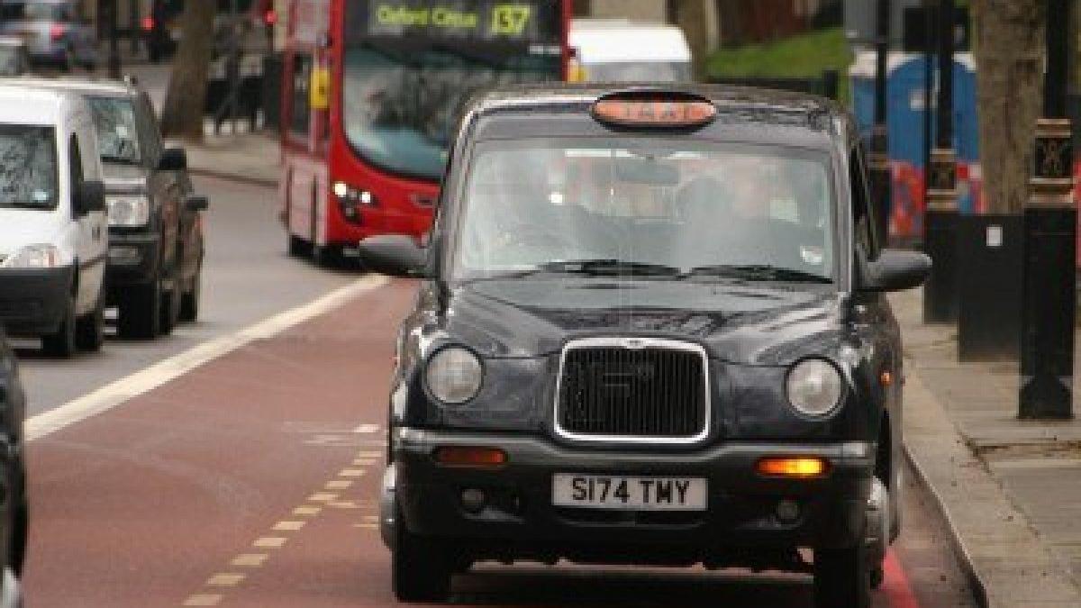 România, promovată pe celebrele taxiuri londoneze. Campania va costa cel puţin 5 MILIOANE de dolari