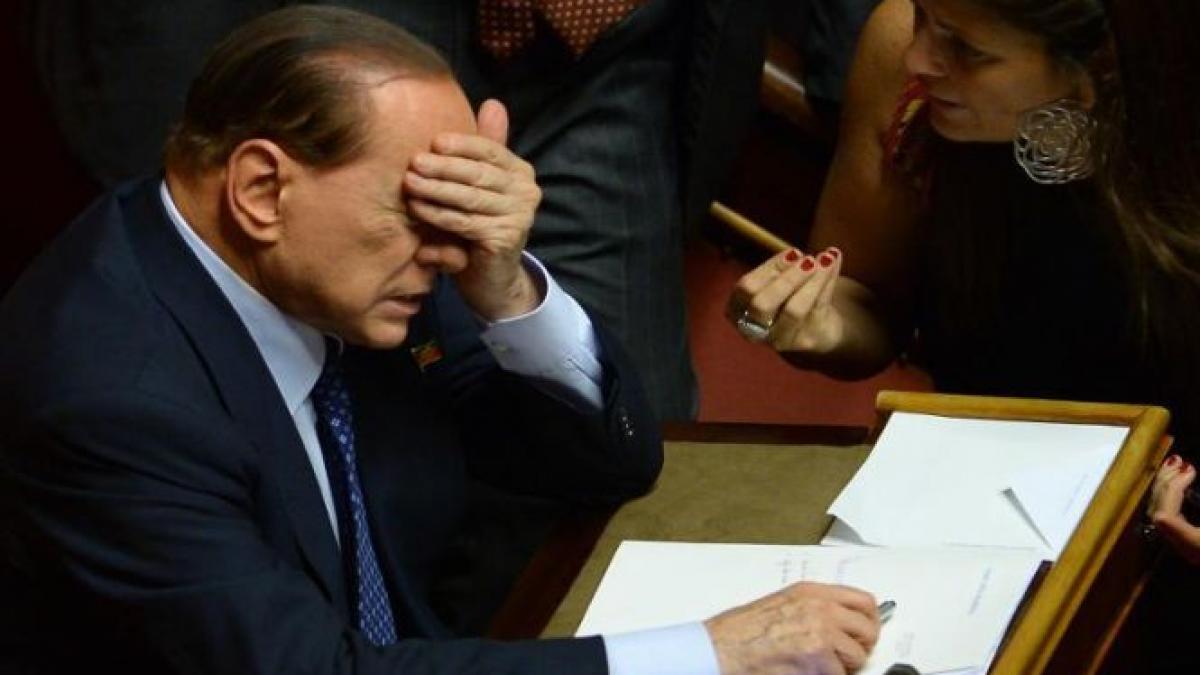 Berlusconi: &quot;Familia mea este persecutată aşa cum erau evreii pe vremea lui Hitler!&quot;