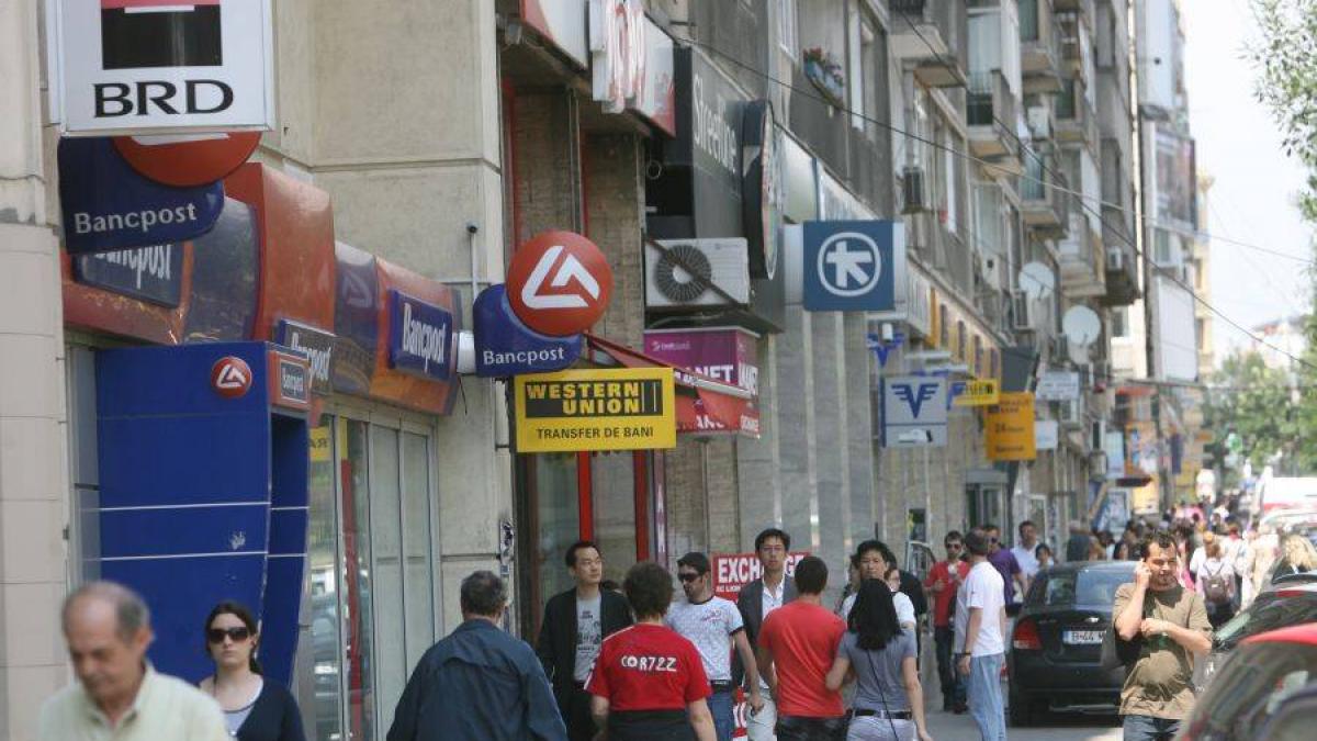 Românii nu îşi mai pot plăti creditele. Anunţul făcut de BNR: &quot;Rata creditelor neperformante, la un RECORD de 22%&quot;