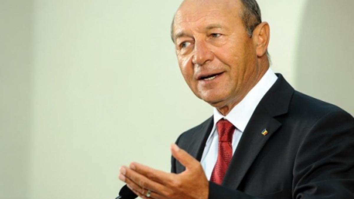 Traian Băsescu îl atacă pe Roşca Stănescu: Antonescu să îl întrebe dacă i s-au virat bani în cont în 2004 de la firma cipriotă