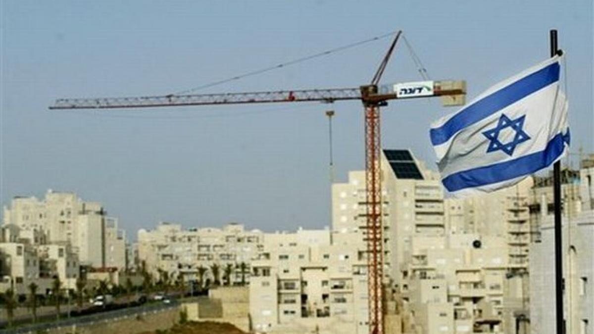 Israelul a suspendat construcţia de noi locuinţe în Cisiordania