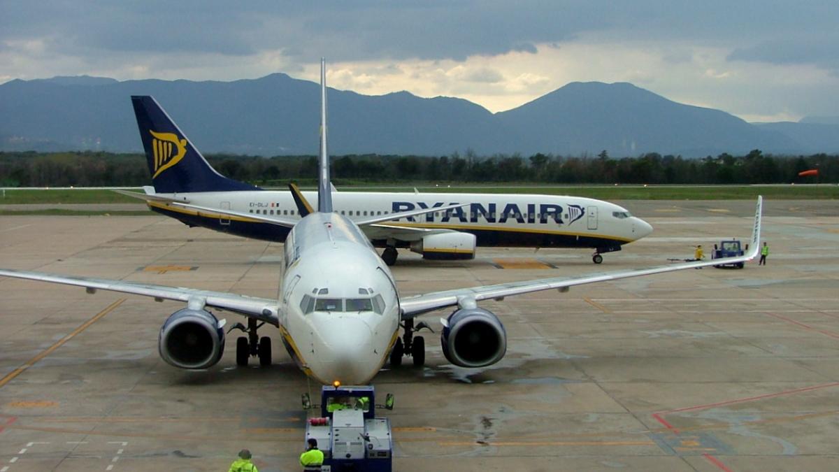 Ryanair va zbura din Bucureşti începând cu aprilie 2014