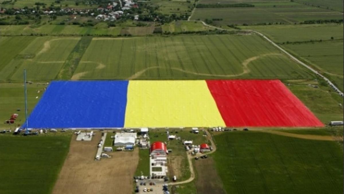 Tricolorul gigant al României a intrat în istorie