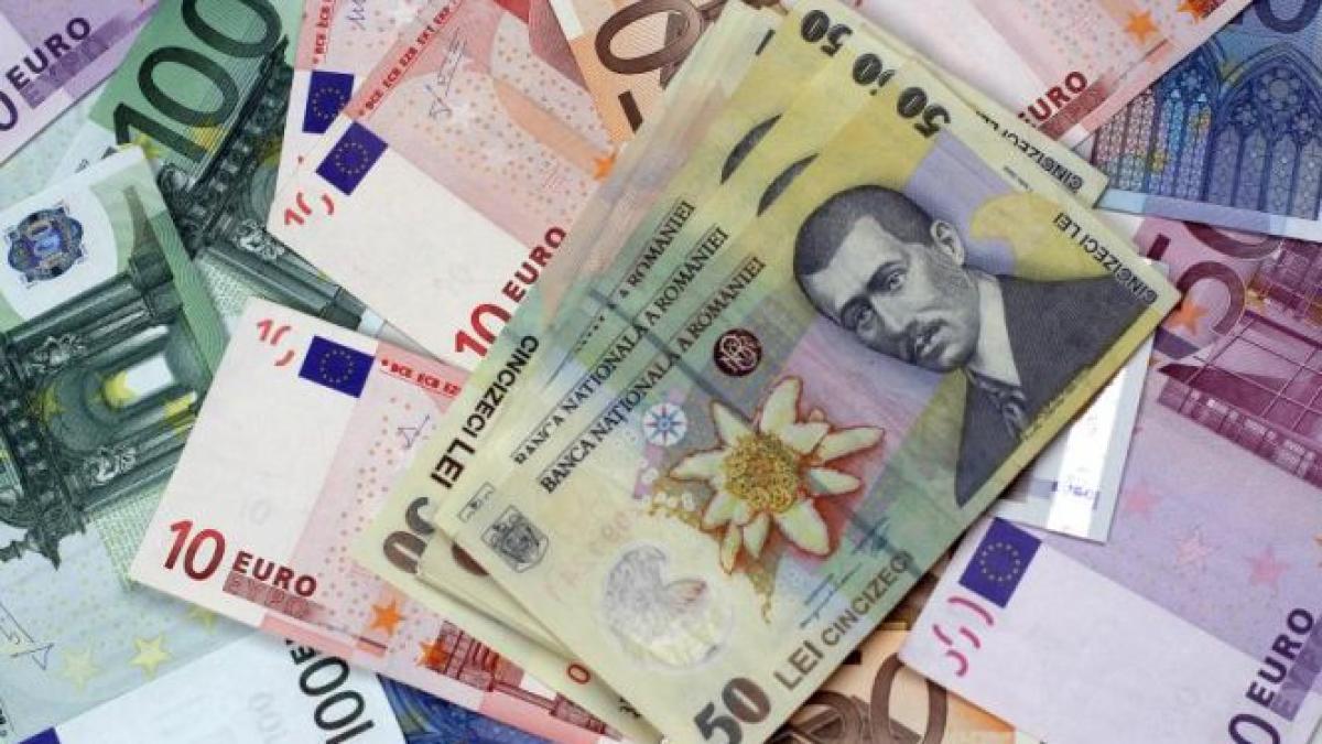 Salarii umflate pentru oamenii de casă. Venituri de 25 de ori mai mari în companiile de stat