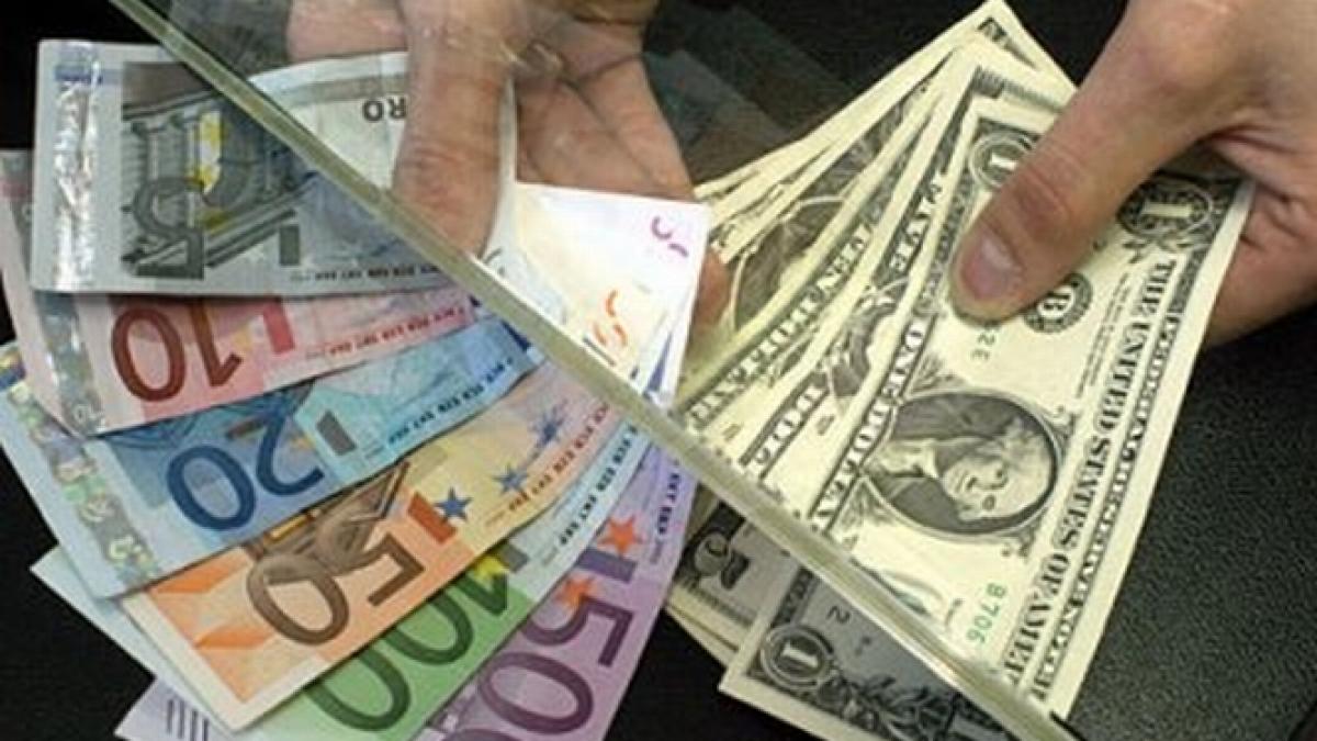 Moneda naţională a crescut comparativ cu euro şi dolarul. Vezi cursul BNR