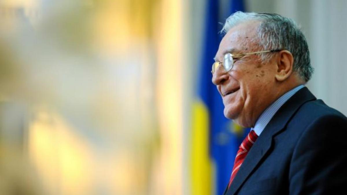 “Când te laudă duşmanul, ia aminte!&quot; Ce spune Ion Iliescu despre faptul că Traian Băsescu l-ar vota pe Crin Antonescu la prezidenţiale