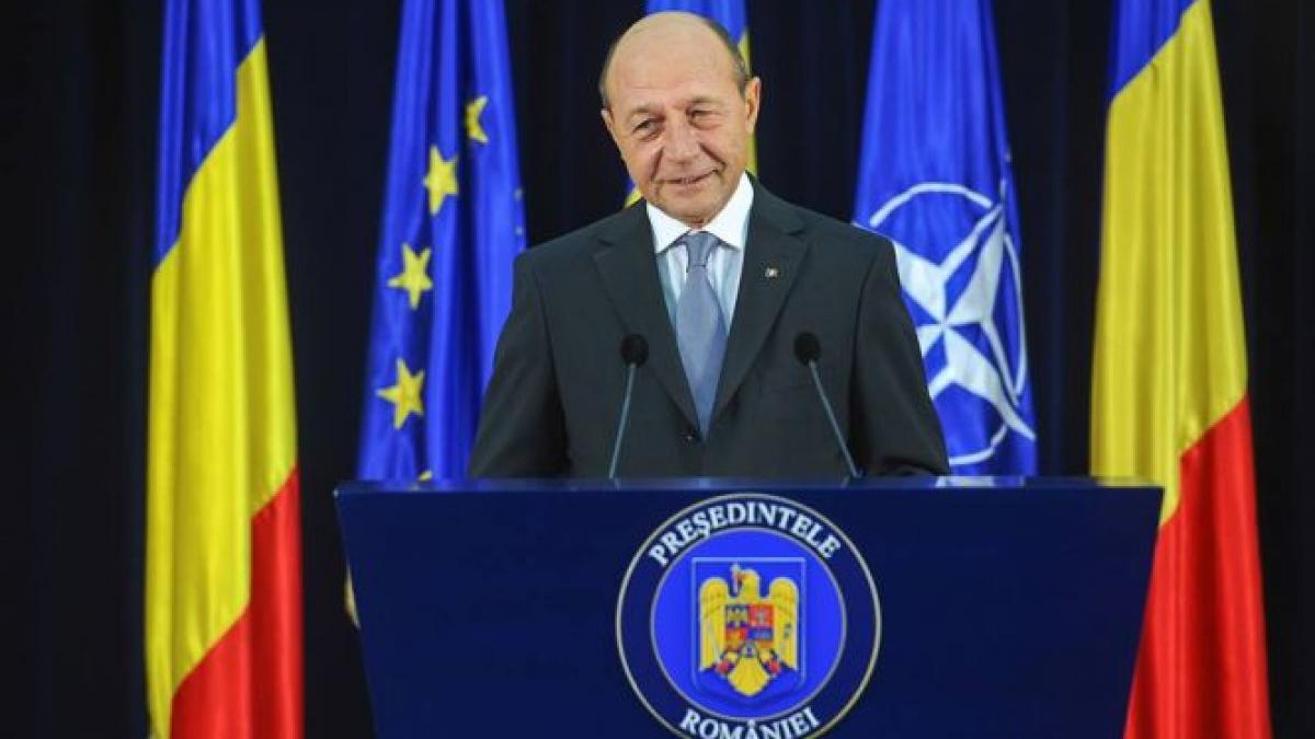 Băsescu îi răspunde lui Ponta: Ordonanţa 26 care vizează veniturile clientelei politice se află la Parlament