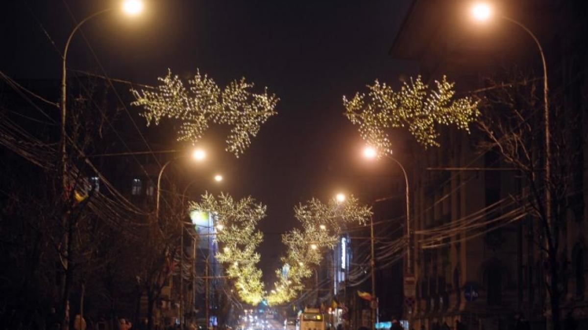 Luminiţele de sărbători vor fi aprinse pe 6 decembrie în Bucureşti