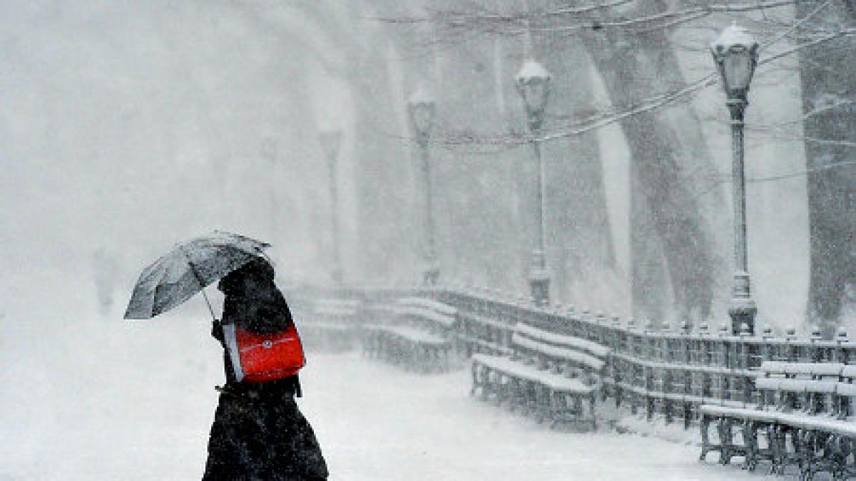 Unde vor lovi NINSORILE în următoarea perioadă, meteorologii au anunţat COD GALBEN. Stratul de zăpadă va depăşi 10 cm. Este vizat şi BUCUREŞTIUL