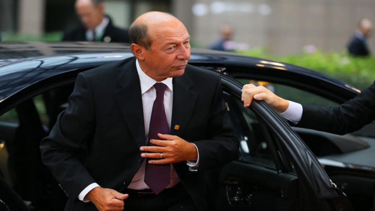 Politicienii moldoveni cred că declaraţiile lui Băsescu despre unire îi ajută pe comunişti şi riscă să destabilizeze situaţia politică de la Chişinău