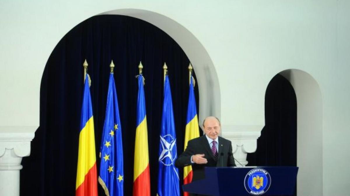 Băsescu: Majoritatea parlamentară USL continuă lovitura de stat începută în vară. Voi trimite înapoi Codul Penal