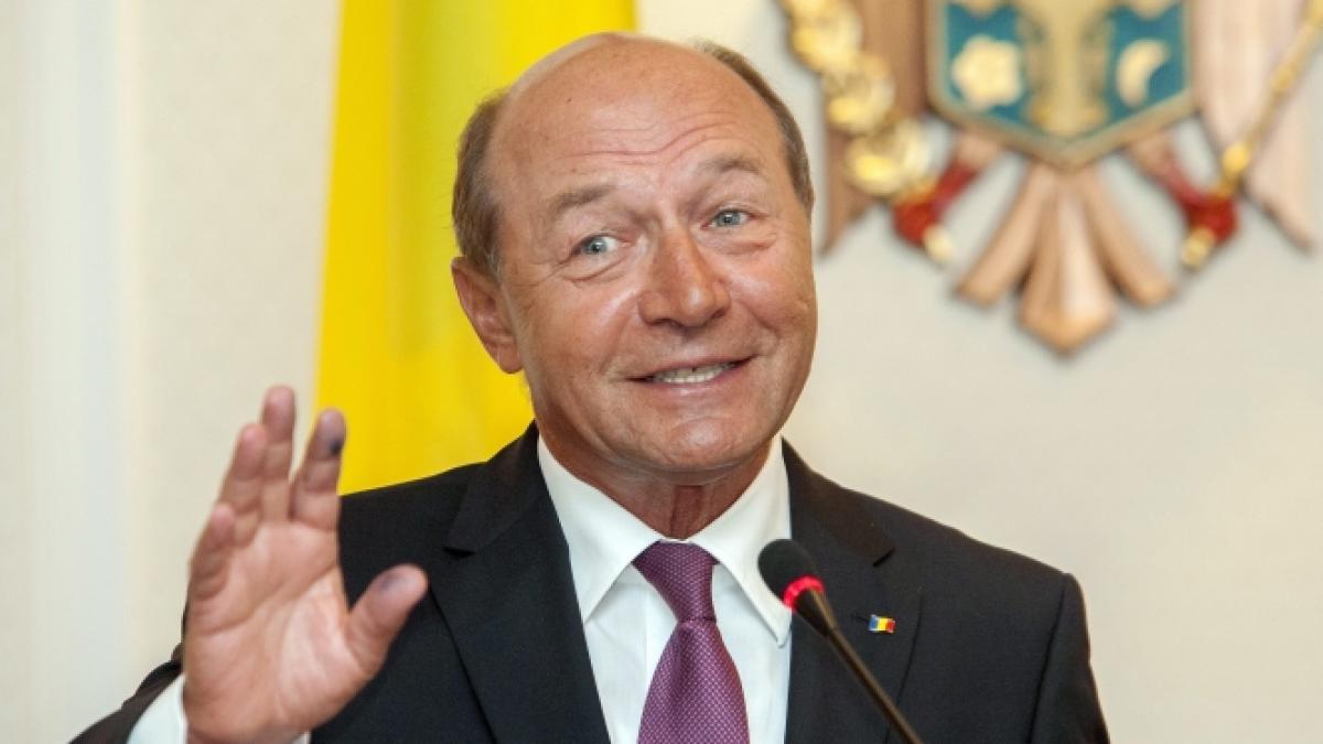 Băsescu: Numirea lui &quot;Bolhaş&quot; la CC, inadmisibilă. Eu nu voi participa la ceremonia de depunere a jurământului