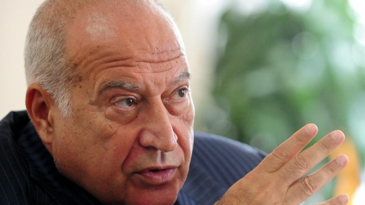 Dan Voiculescu: Băsescu s-a înţeles cu Antonescu să mă &quot;bage&quot; la închisoare