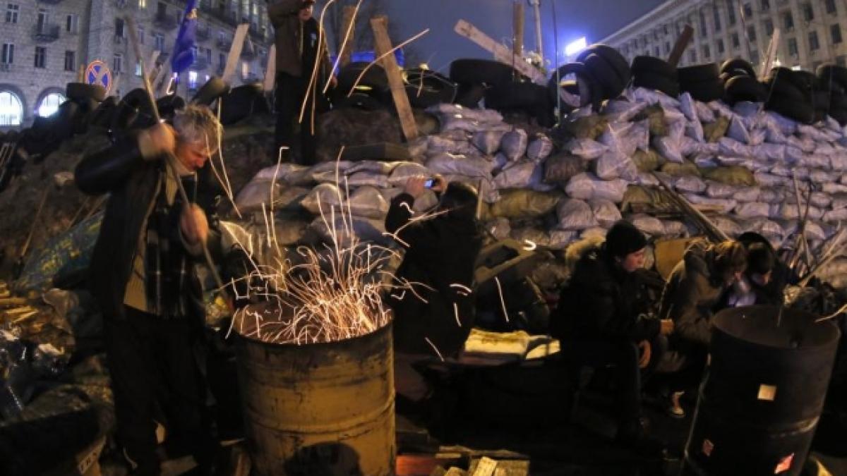 Ucraina, PRESATĂ de SUA să permită derularea manifestaţiilor