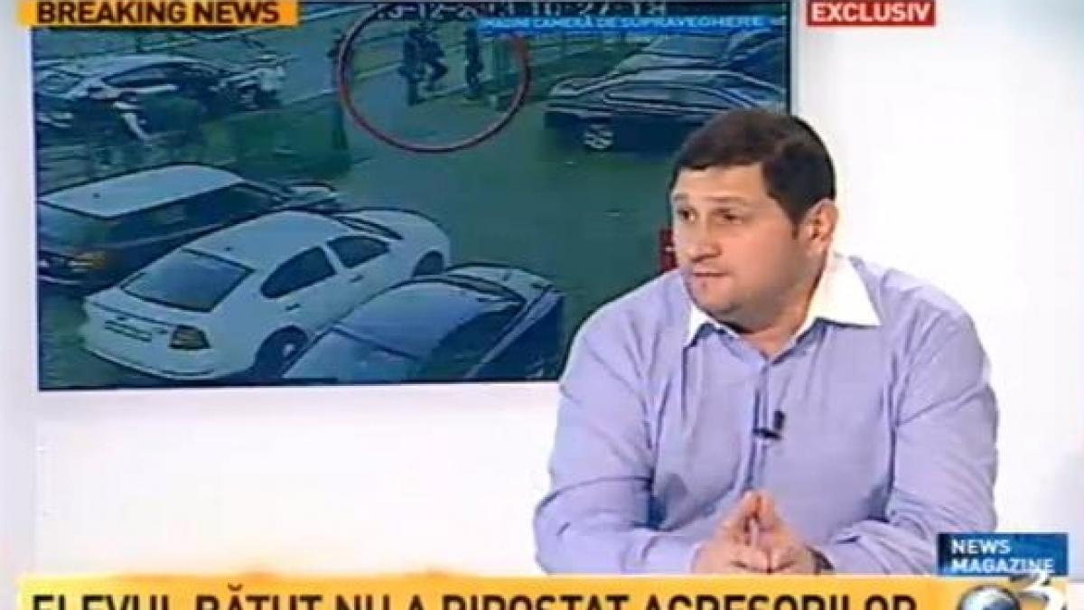 EXCLUSIV. Imaginile cu momentul în care Alexandru Ungureanu este bătut de colegi