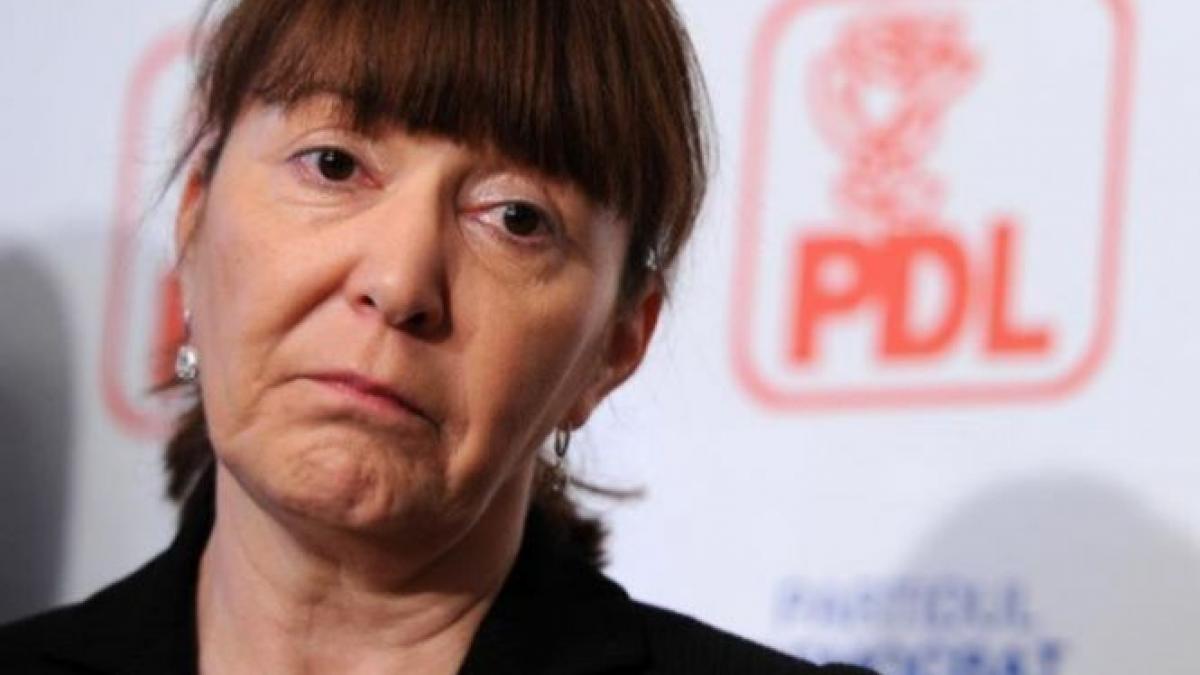 După Băsescu, şi Udrea o atacă pe Macovei: Nu are principii