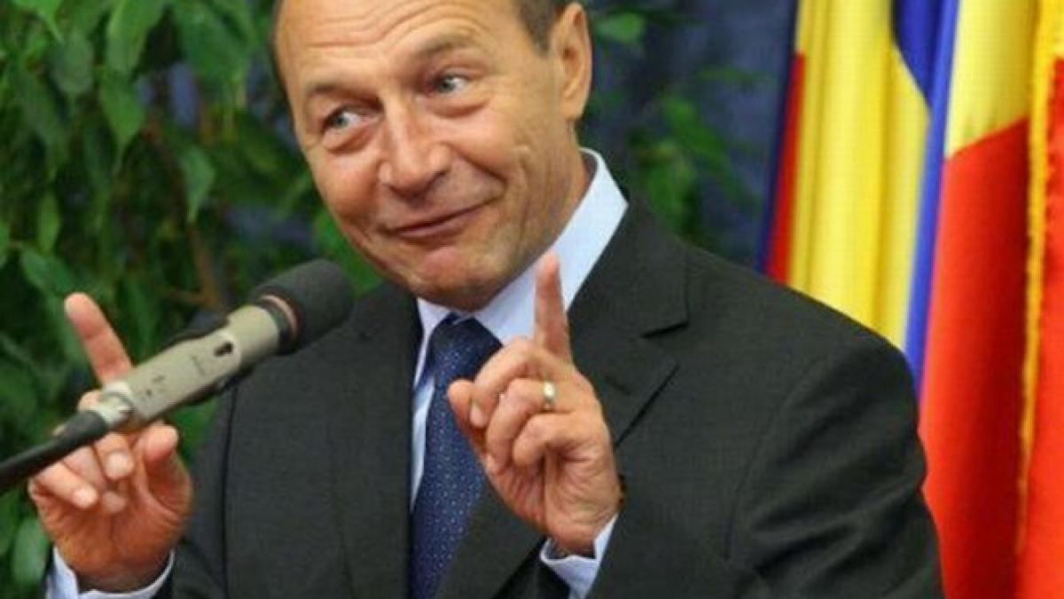 Undă verde de la Băsescu. Românii care au muncit în condiţii grele vor ieşi mai repede la pensie