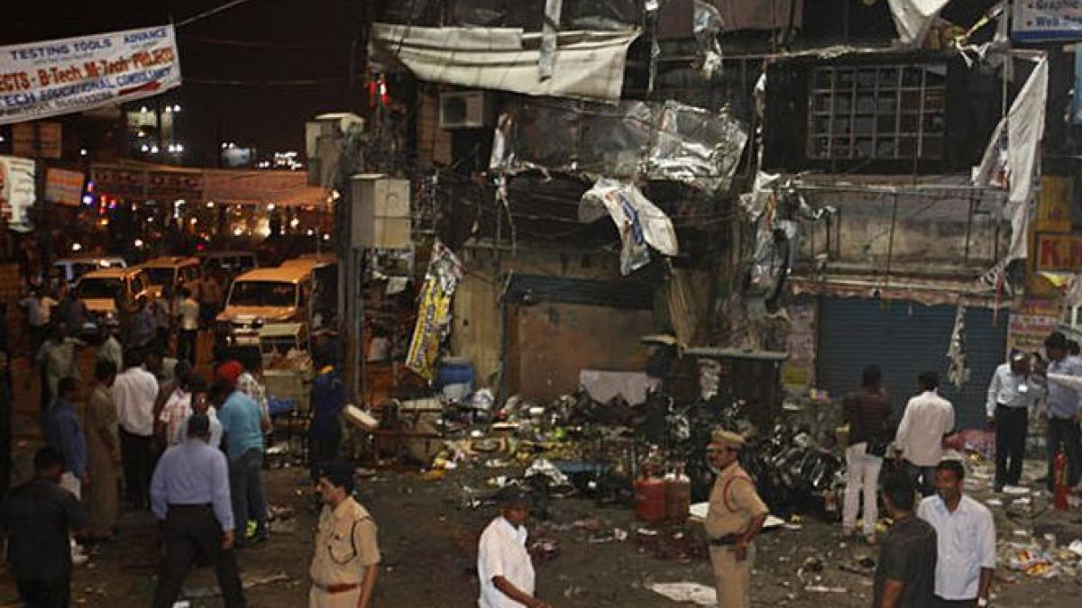 Cinci morţi şi şase răniţi, în explozia unei bombe în India 