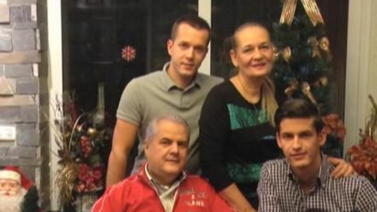 Sărbători fericite pentru Adrian Năstase. A petrecut Crăciunul alături de familie