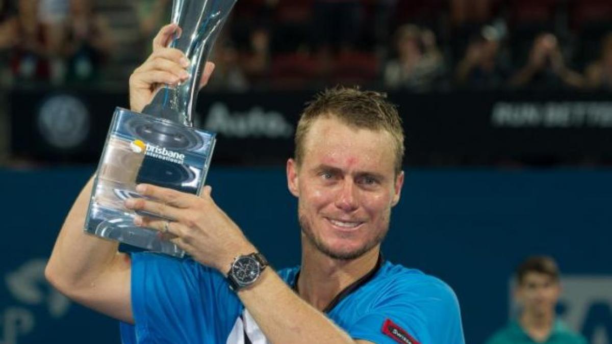 Lleyton Hewitt ÎL ÎNVINGE pe Roger Federer şi câştigă turneul de la Brisbane