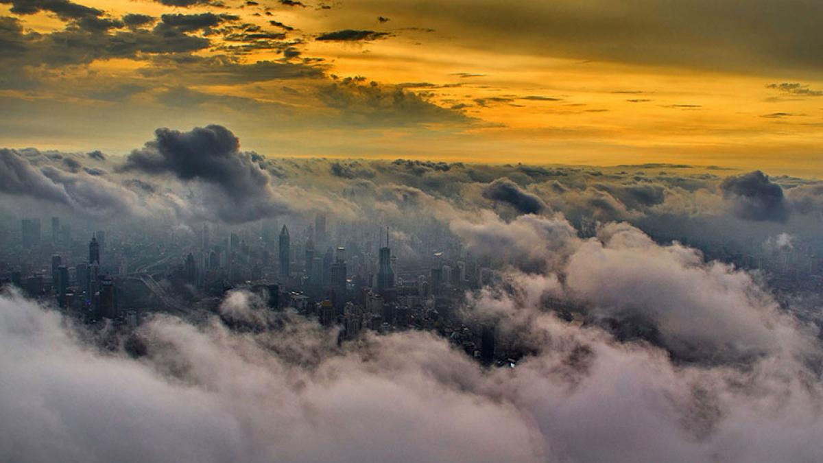 Fotografii spectaculoase cu oraşul Shanghai, realizate de un macaragiu