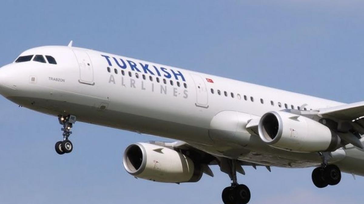 Un avion al companiei Turkish Airlines A ATERIZAT DE URGENŢĂ, după o alertă cu bombă