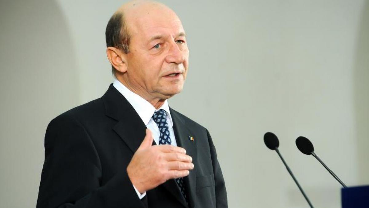 Băsescu cere Misiunii OSCE în Republica Moldova să intervină pentru accesul elevilor la predare în limba română