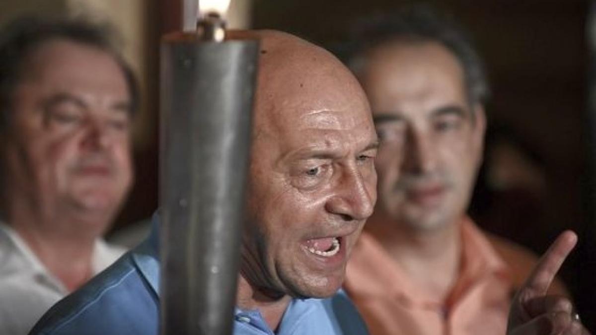 Băsescu a plecat. Cu cine s-a întâlnit în această dimineaţă