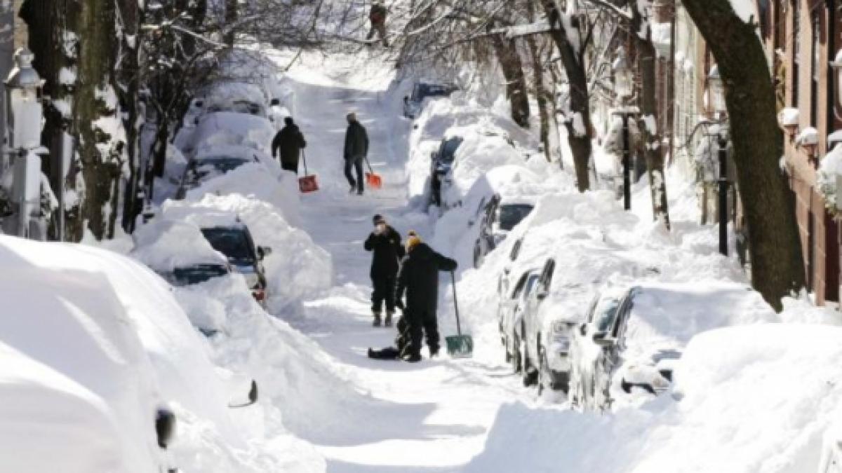 Americanii se pregătesc pentru un nou val de frig şi ninsori