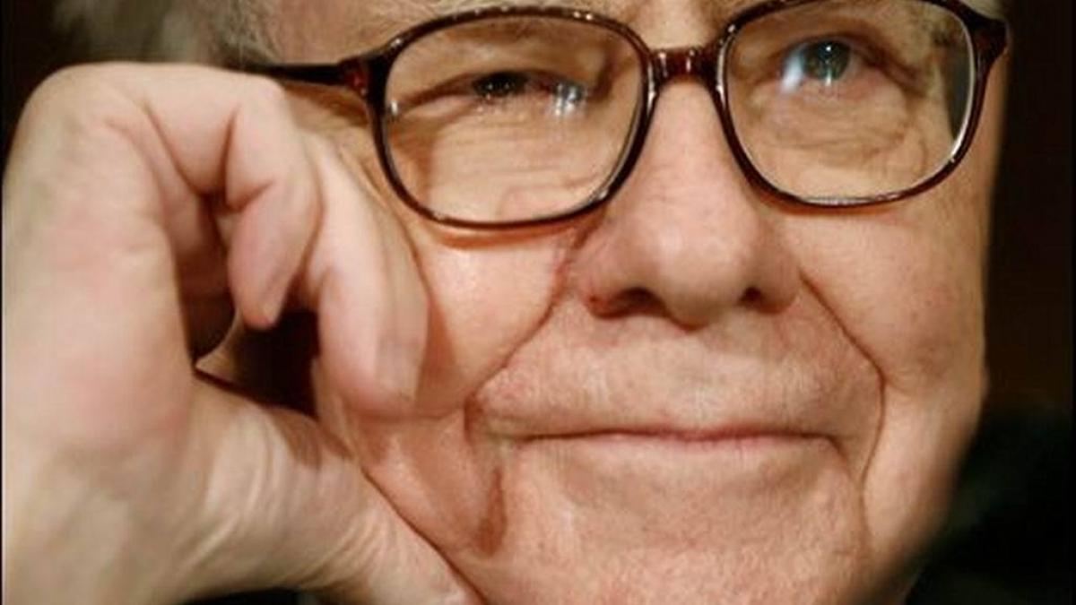 Warren Buffett a pus pe jar America. Va oferi 1 MILIARD de dolari persoanei care va face acest lucru